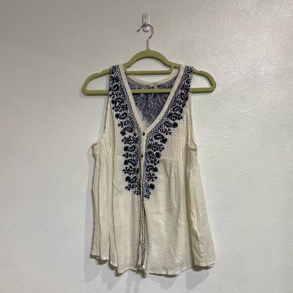 Joie White Blue Embroidered Sleeveless Button Down Blouse Sz M - Picture 2 of 12